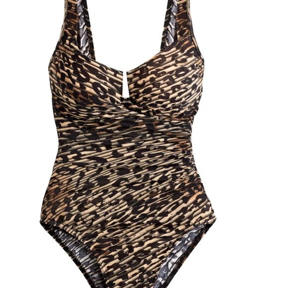 SOLD - Picture 2 of 8